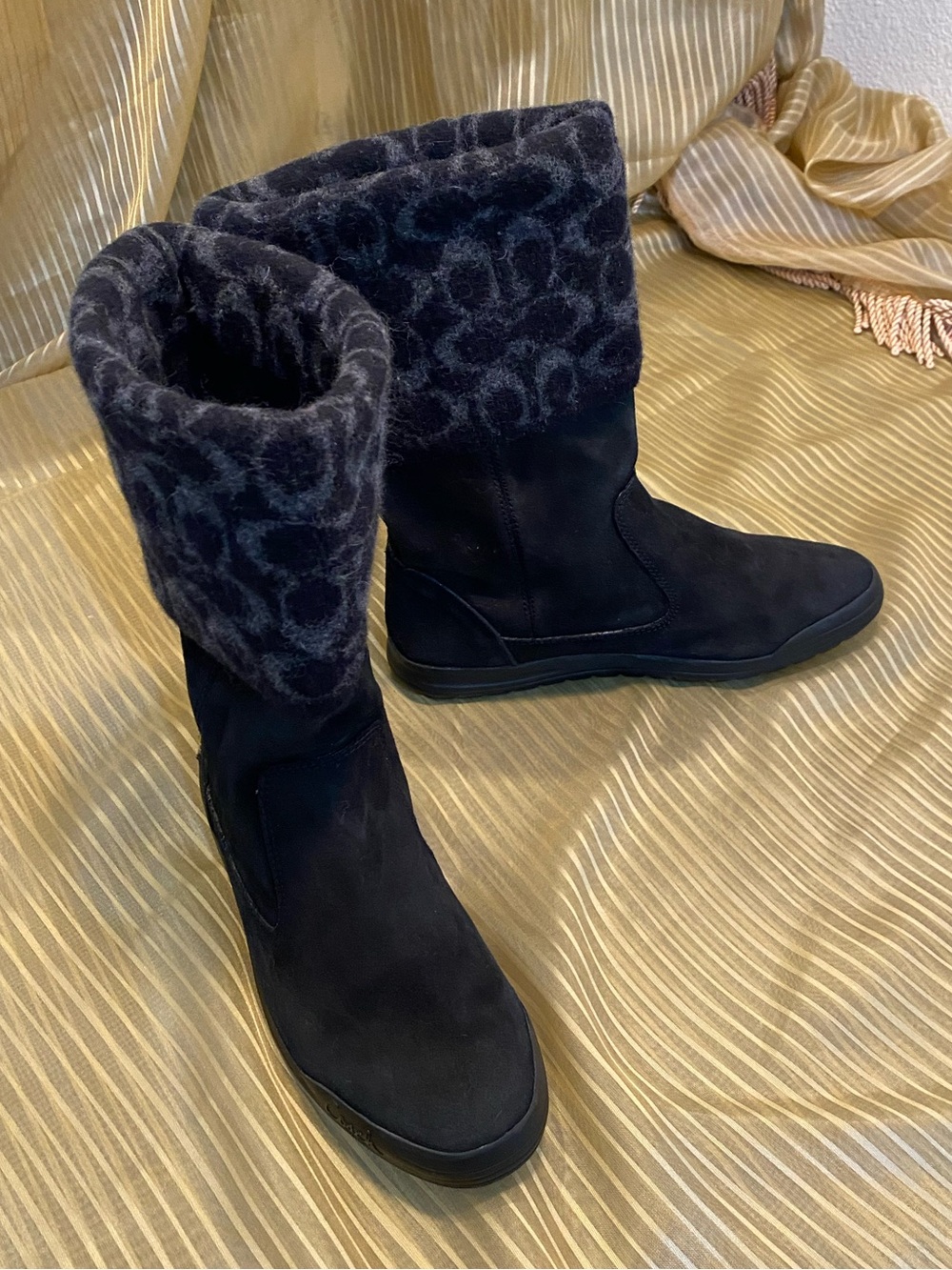 COACH Black leather Women's Boots with Patterned Wool Knit Cuff, size 8
